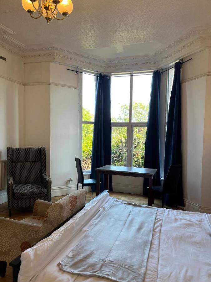 Budget Room En-Suite 8Mins Walk To Singleton Hospital, R3 Sketty Zewnętrze zdjęcie